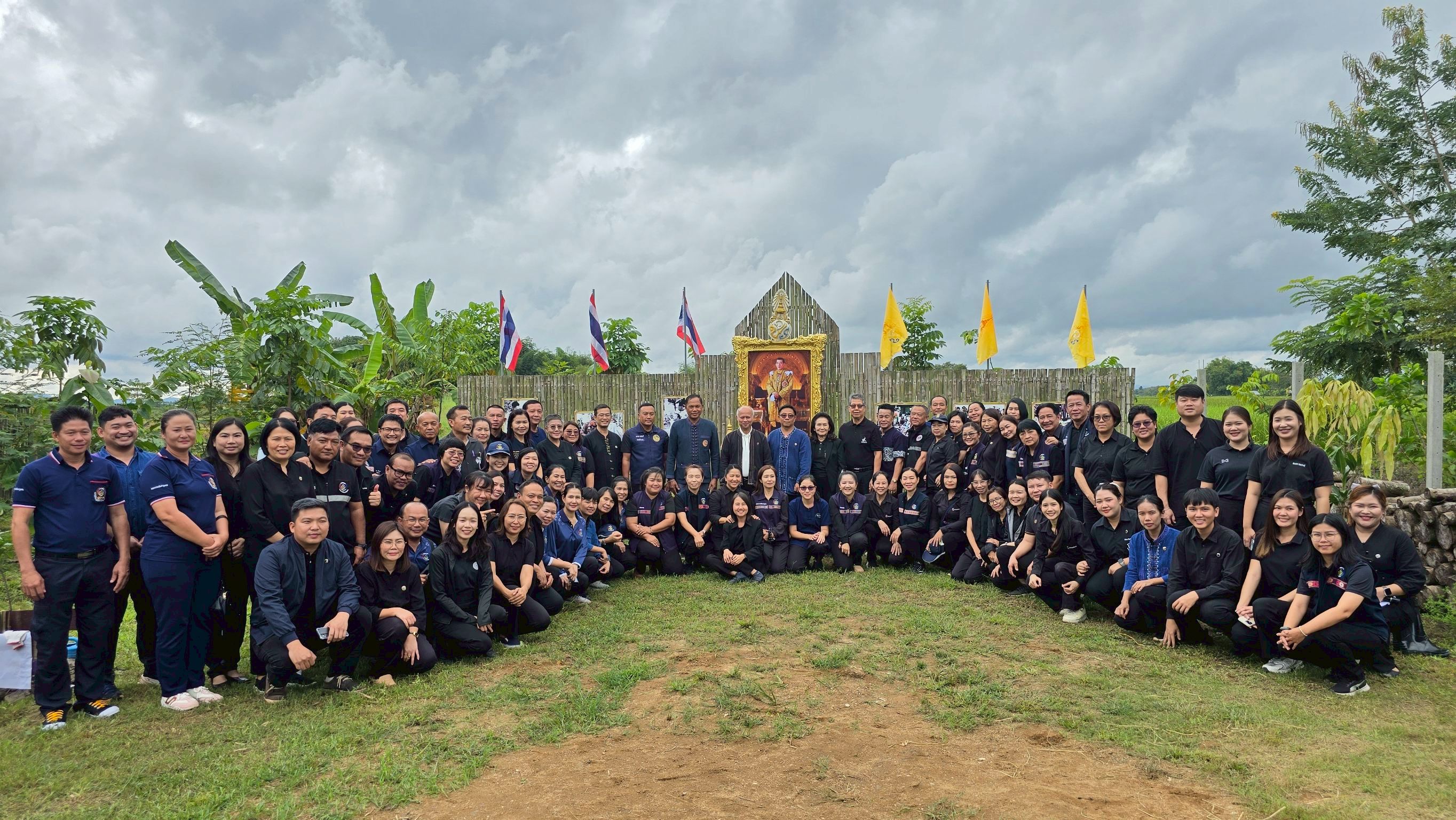 🏡พช.เวียงแก่น เข้าร่วมกิจกรรม “เอามื้อสามัคคี โคก หนอง นา อารยเกษตร” ระดับจังหวัด ขับเคลื่อนเศรษฐกิจพอเพียง สู่การพัฒนาชุมชนยั่งยืน