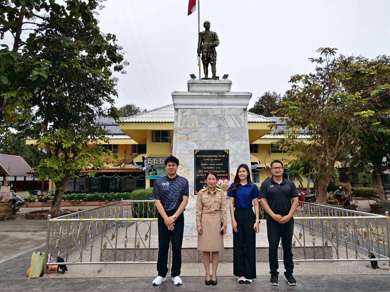 🏡พช.เวียงแก่น ต้อนรับ “นางสาวแสงวรรณ สมปาน” เข้ารับตำแหน่งพัฒนาการอำเภอเวียงแก่น คนใหม่