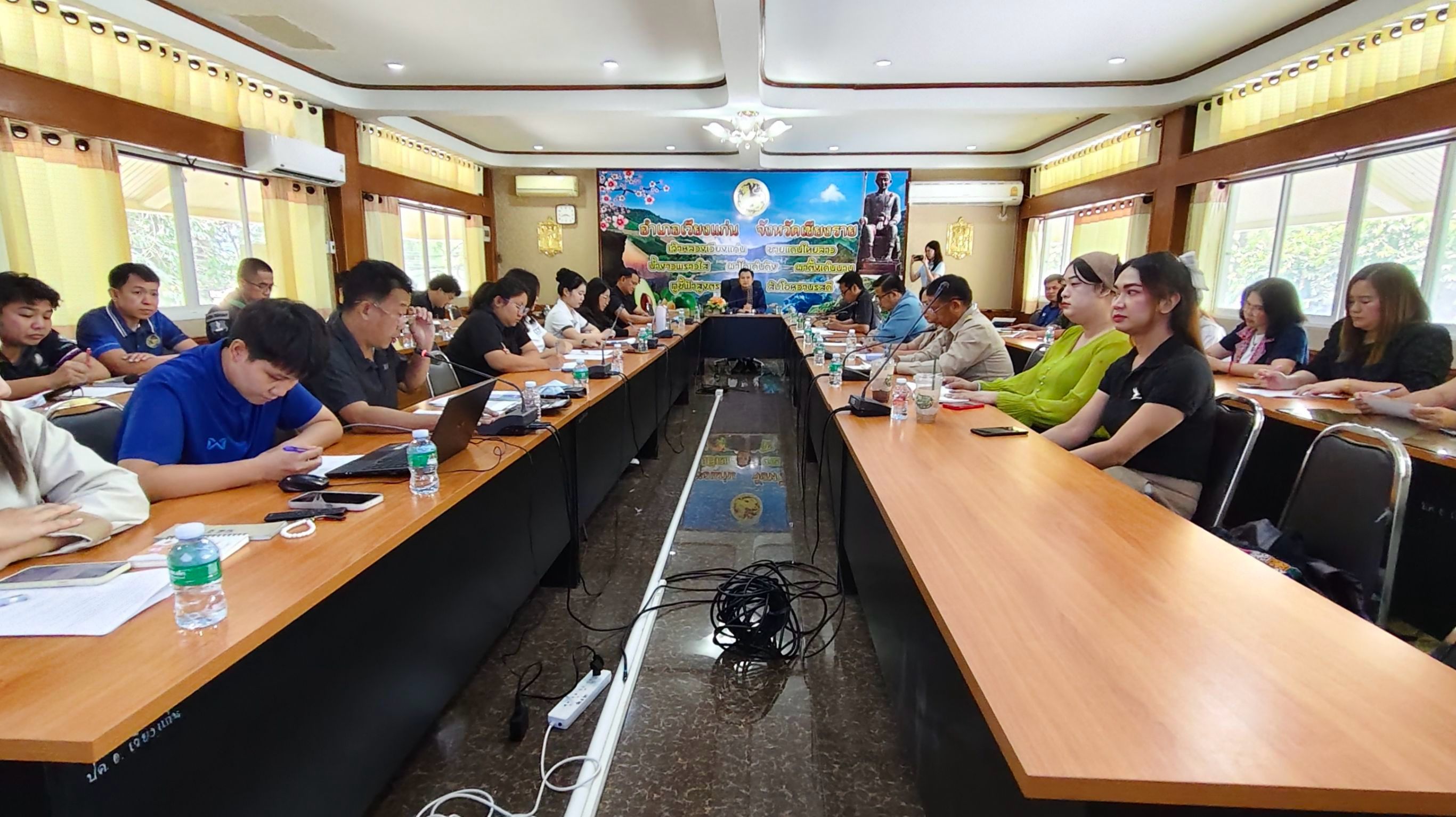 🏡 พช.เวียงแก่น เข้าร่วมประชุมเตรียมความพร้อมในการจัดงานเทศกาลส้มโอและของดีอำเภอเวียงแก่น ประจำปี พ.ศ. 2569 ครั้งที่ 3