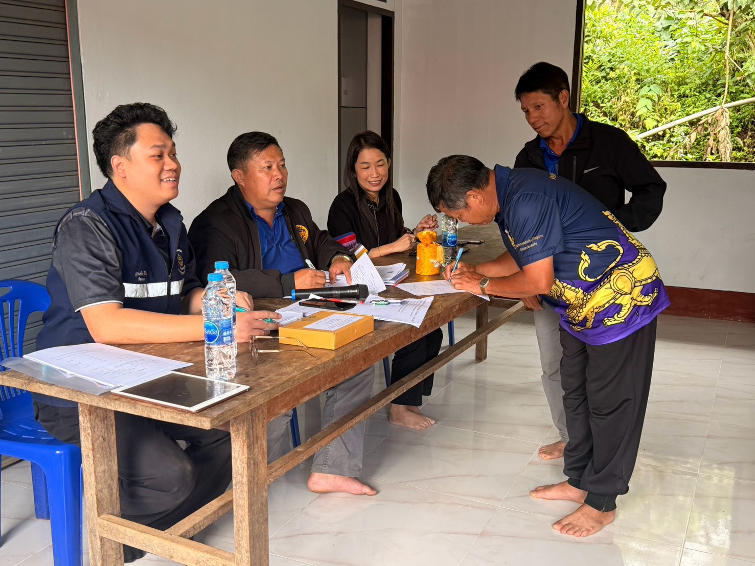 🏡 พช.เวียงแก่น ประชุมเตรียมความพร้อมการจัด “พิธีอัญเชิญเงินพระราชทานเงินขวัญถุงกองทุนแม่ของแผ่นดิน”  ประจำปี 2569 บ้านศิลาแดง หมู่ 16 และบ้านร่มโพธิ์เงิน หมู่ 11 ตำบลปอ อำเภอเวียงแก่น จังหวัดเชียงราย