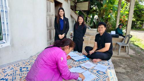 🏡 พช.เวียงแก่น ลงพื้นรับสมัครผู้ผลิต ผู้ประกอบการ OTOP เข้าร่วมการคัดสรรสุดยอดหนึ่งตำบล หนึ่งผลิตภัณฑ์ไทย (OTOP Product Champion : OPC) ประจำปี พ.ศ. 2569 จังหวัดเชียงราย